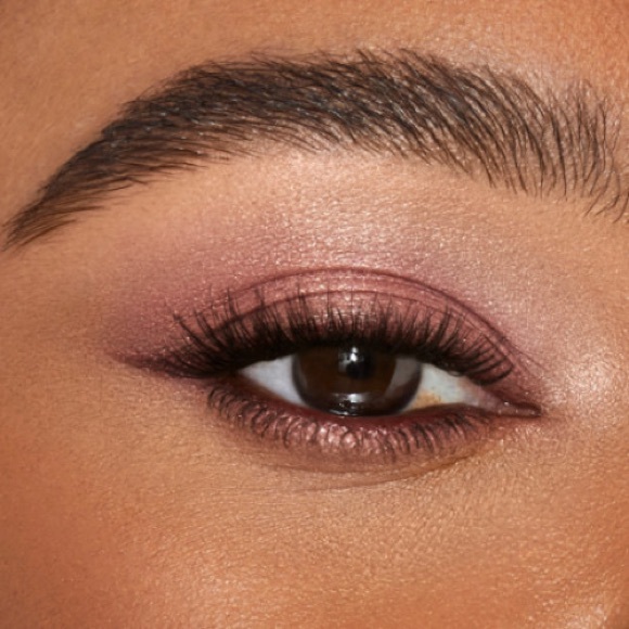 NEW Charlotte Tilbury Eyes to Mesmerise in Pillow Talk - Picture 10 of 14